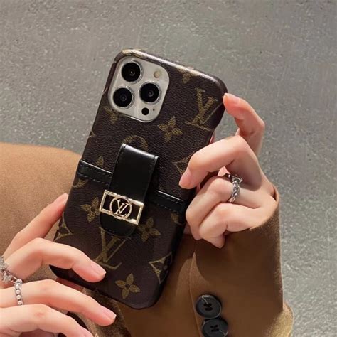 cover iphone 14 pro max louis vuitton|louis vuitton phone holder.